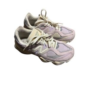 New Balance 9060 Suede Chunky Sneakers M6.5/W8